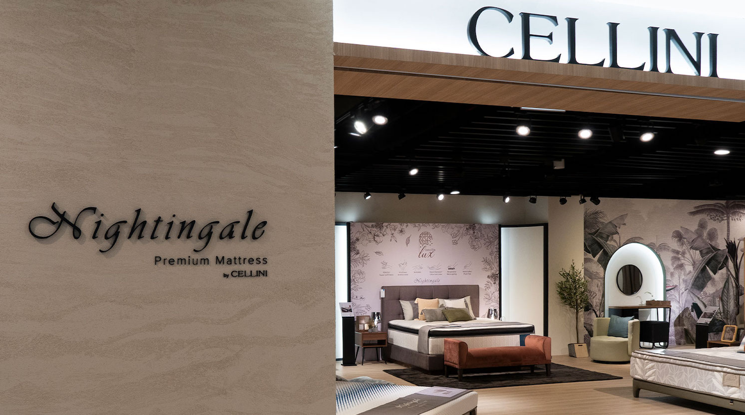 customer-service-cellini-1492x831